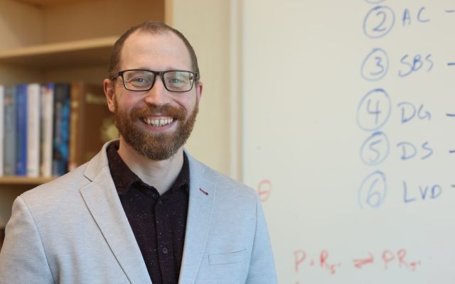 Alumnus Dr. Dylan Girodat returns