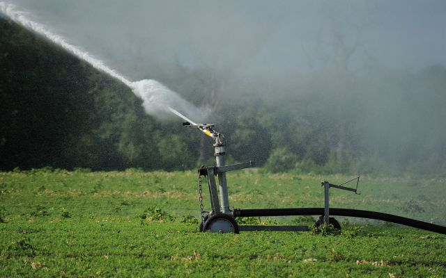 irrigation pivot