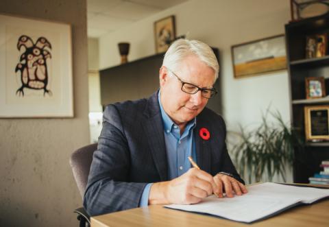 President and Vice-Chancellor Dr. Mike Mahon signs the Scarborough Charter President and Vice-Chancellor Dr. Mike Mahon signs the Scarborough Charter
